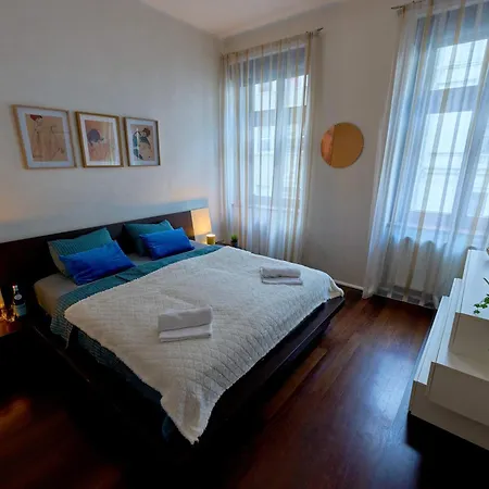 Heart Of Stylish 3br Appartement