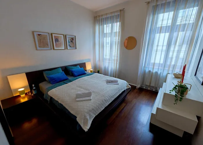 Heart Of Stylish 3br Appartement